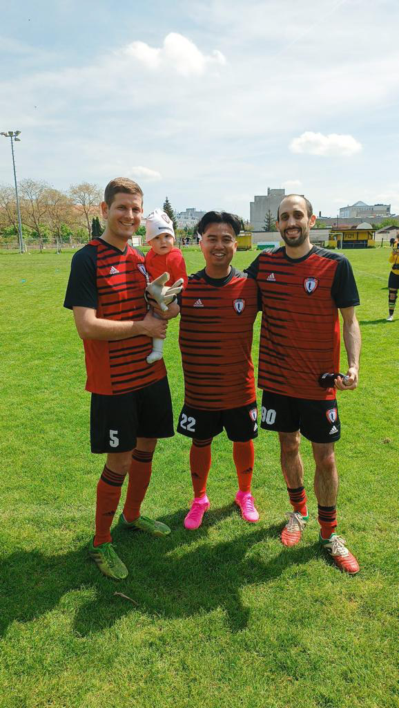 Mehr als Kolleg:innen – fast schon Familie