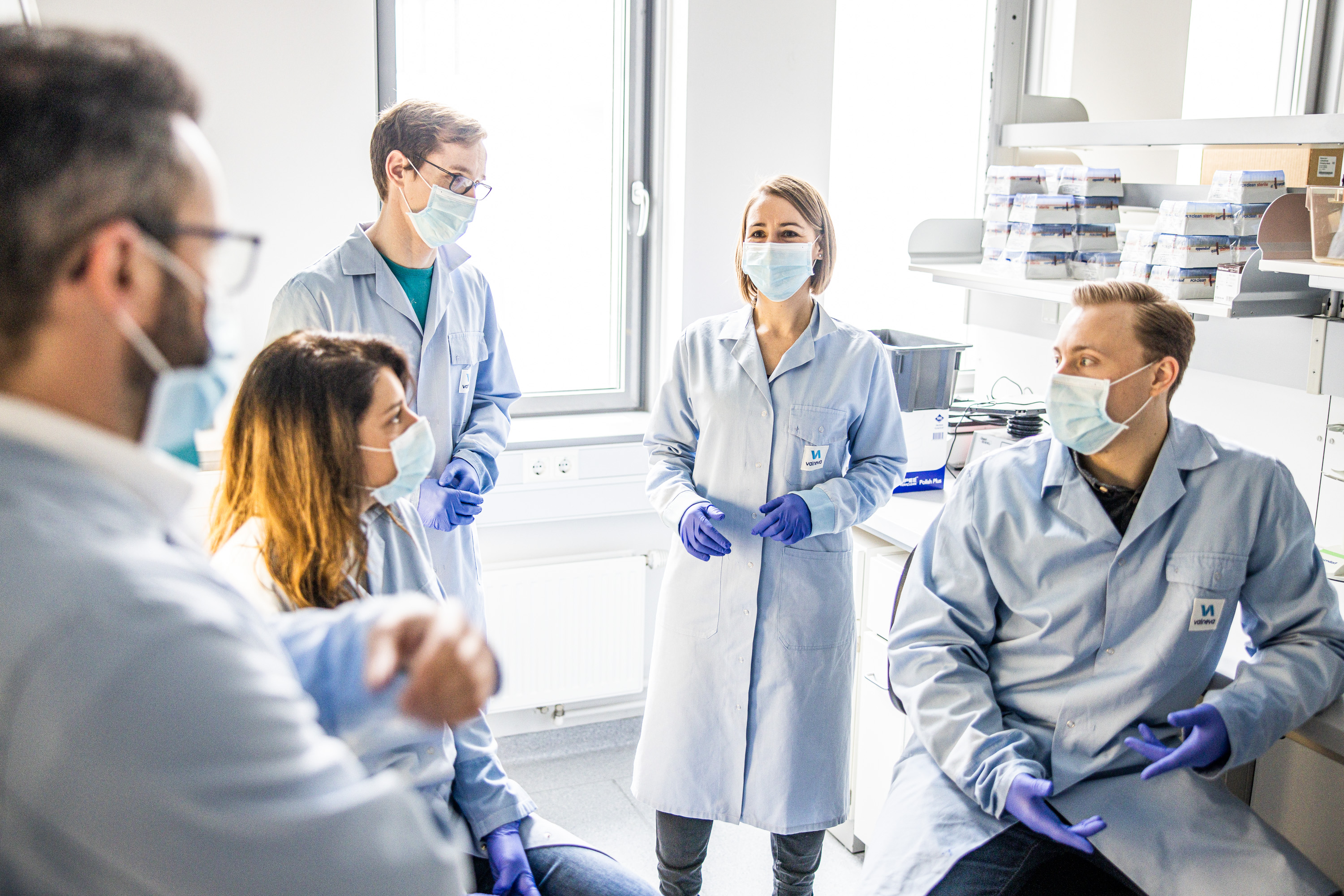 Forschungteam bei Valneva
