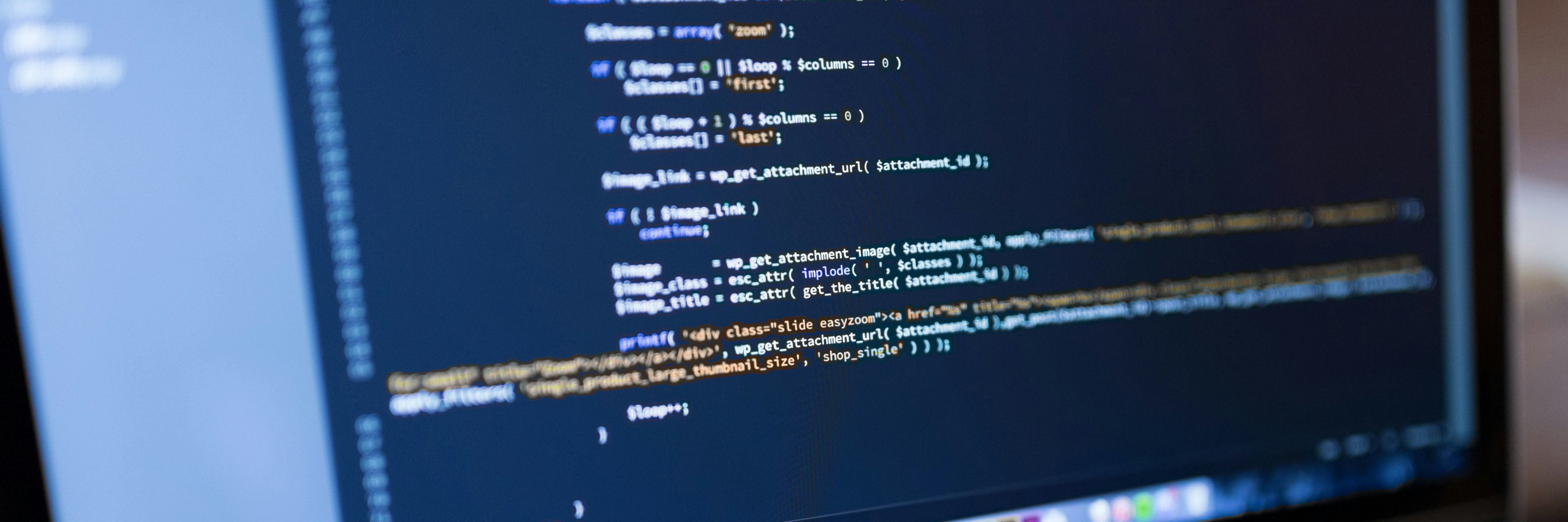 Softwareentwickler In Werden Einstieg Gehalt Karriere Whatchado